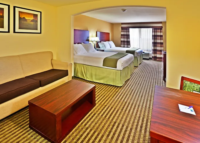 Holiday Inn Express&Suites Perry