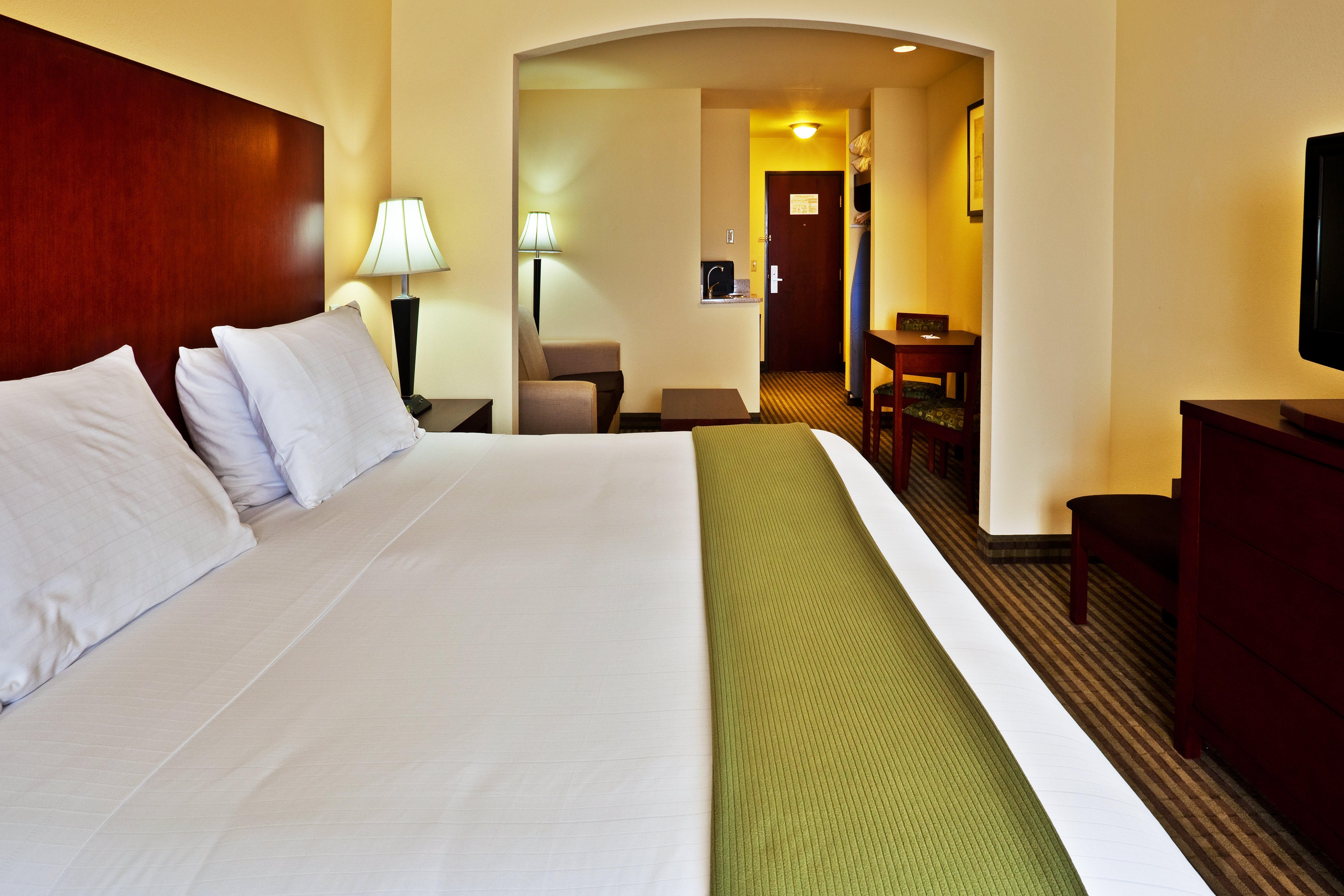Express & By Ihg Hotel 3*