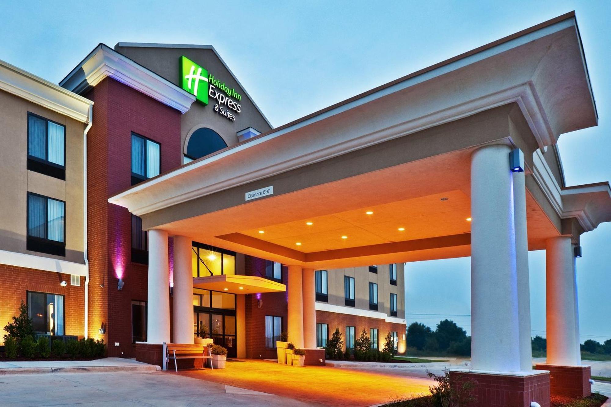 Express & By Ihg 3* Perry