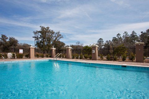Hotel Express & By Ihg Perry